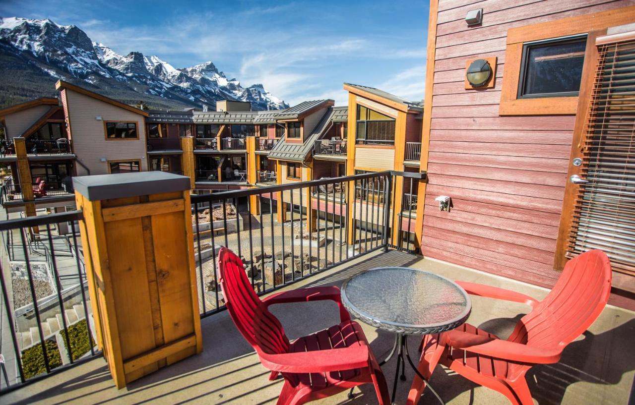 The Lookout - Top Floor Corner Unit With Stunning Views * Canmore